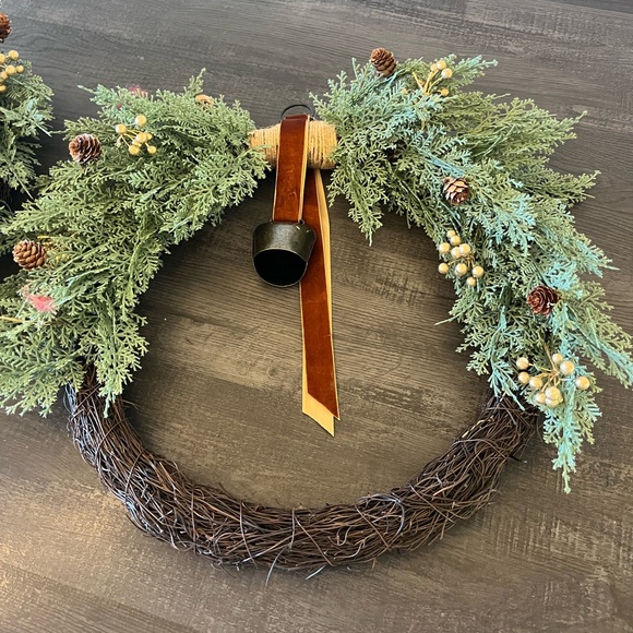 Set of two cypress christmas wreaths - Picture 4 of 8